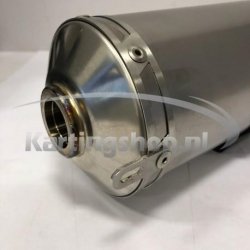 La batería de la CIK-FIA 043/SE/09 D Racing, y el mar Adriático